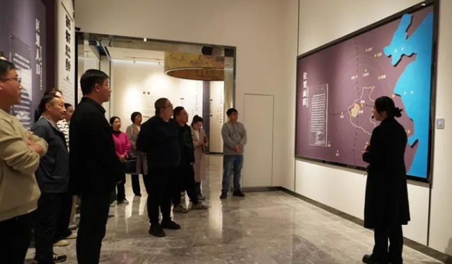 洛阳市考古研究院第一党支部到洛阳方志馆开展主题党日活动(图2) 2.png